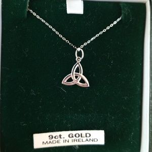 Authentic Irish Trinity knot 9 ct. White gold nec